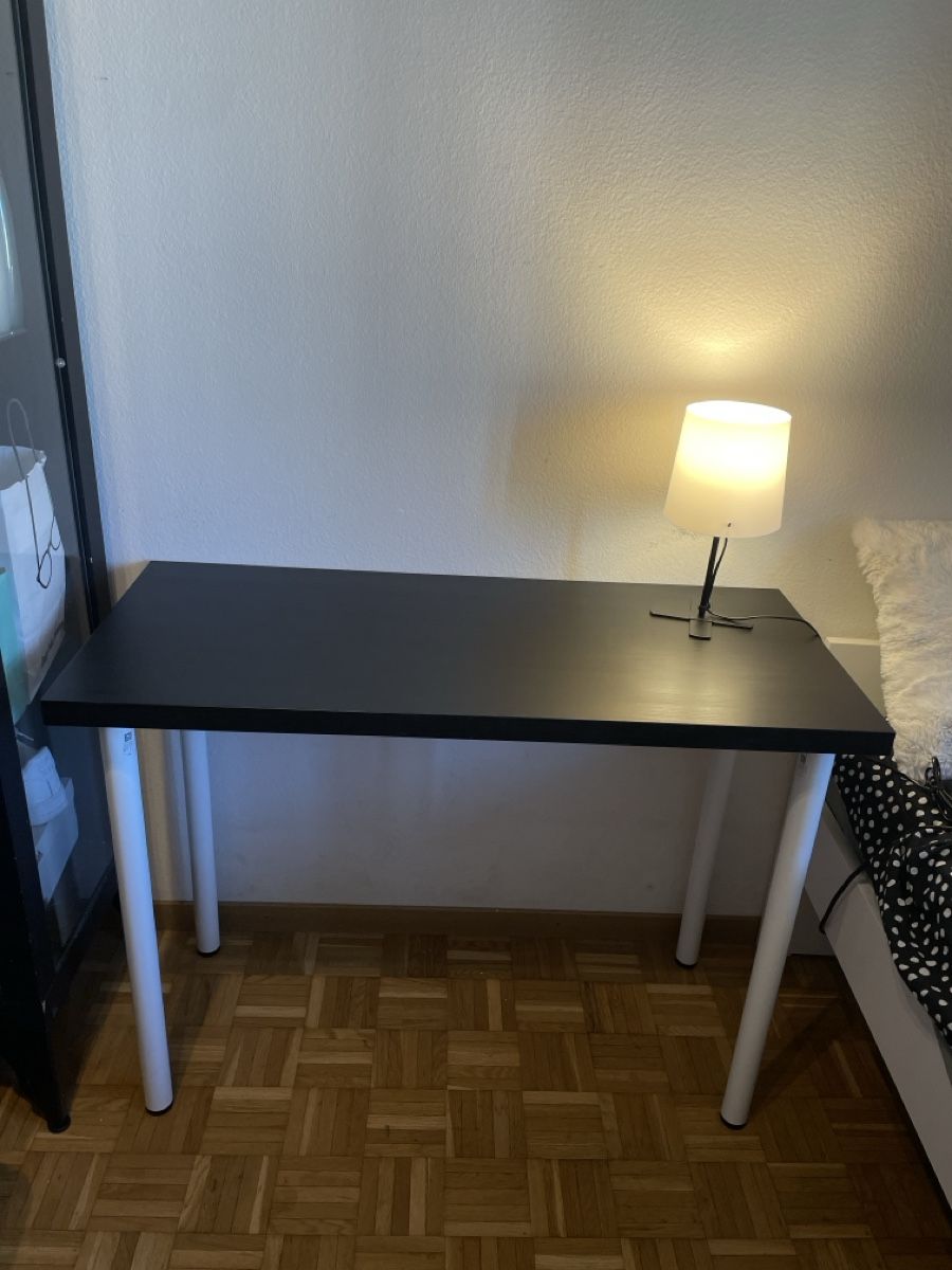 Tische: Moderner schwarzer Tisch – Neu (gemäss Beschreibung) aus Zürich von aym_ls25 1