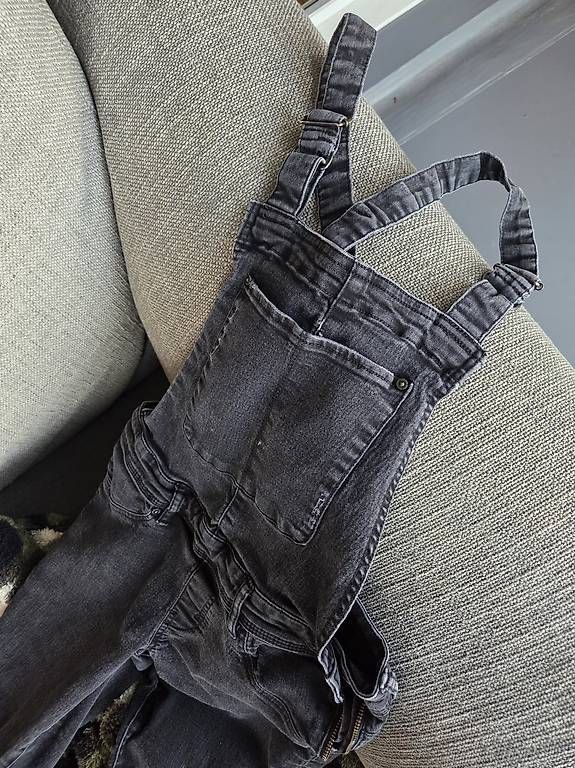 Hosen: 2er-Set Gr. S: Latzhose & Teddy-Fleece – Gebraucht aus Winterthur von Janine18 2