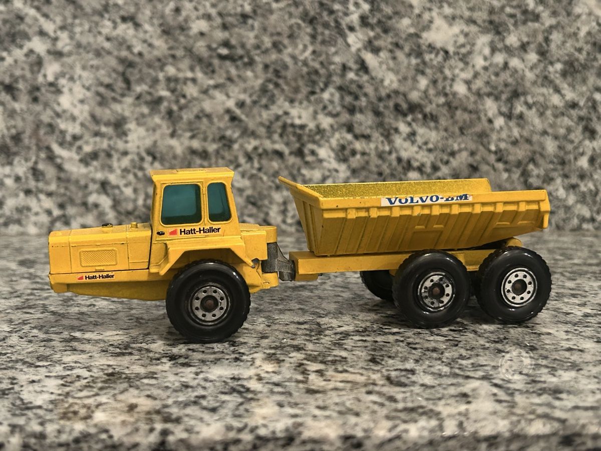 Kipper: Volvo Dumper, Toner Gam – Gebraucht aus Horw von Tigercat635 3