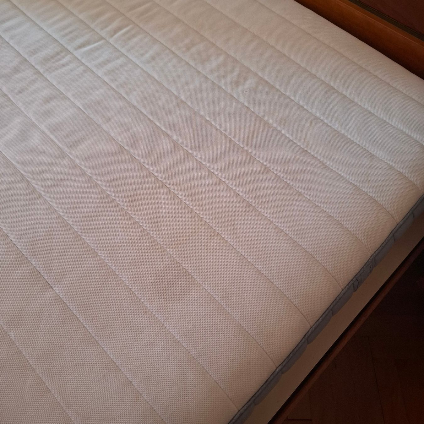 Ikea Materassi: Matelas ikea ressort ensaché 180x200 – Usato da Neuchâtel venduto da Rochawood 1