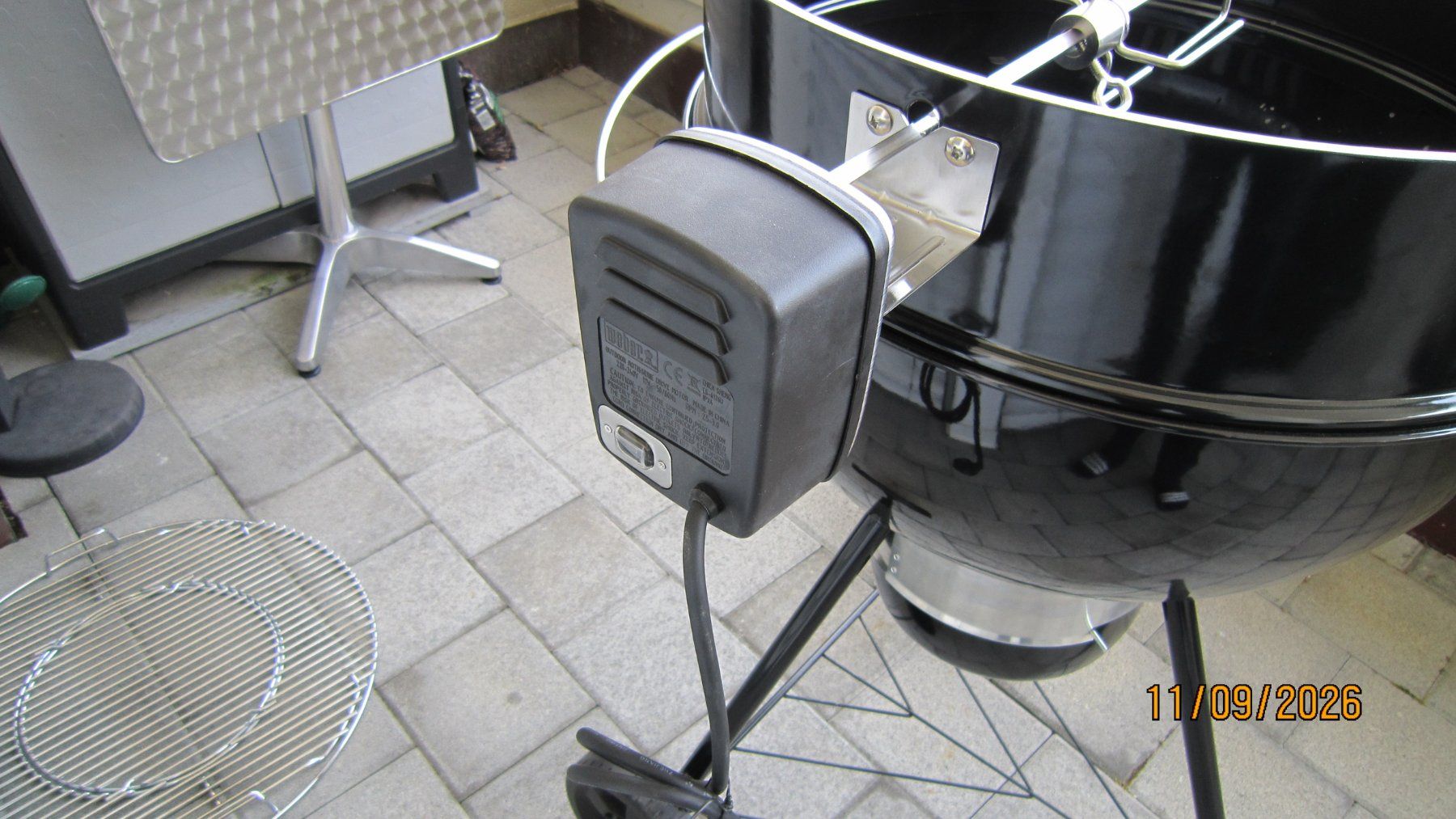 Weber Griglie: Weber Holzkohlegrill – Nuovo (secondo la descrizione) da Nussbaumen AG venduto da Billiboy 4