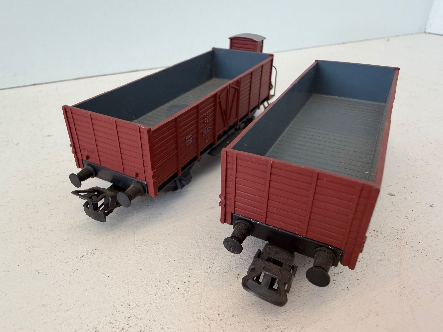 Hag Modelleisenbahnen: 2e Set Hochbord HAG 320 + 340 Güterwagen DC – Gebraucht aus Büsserach von ModellbahnDepot 3