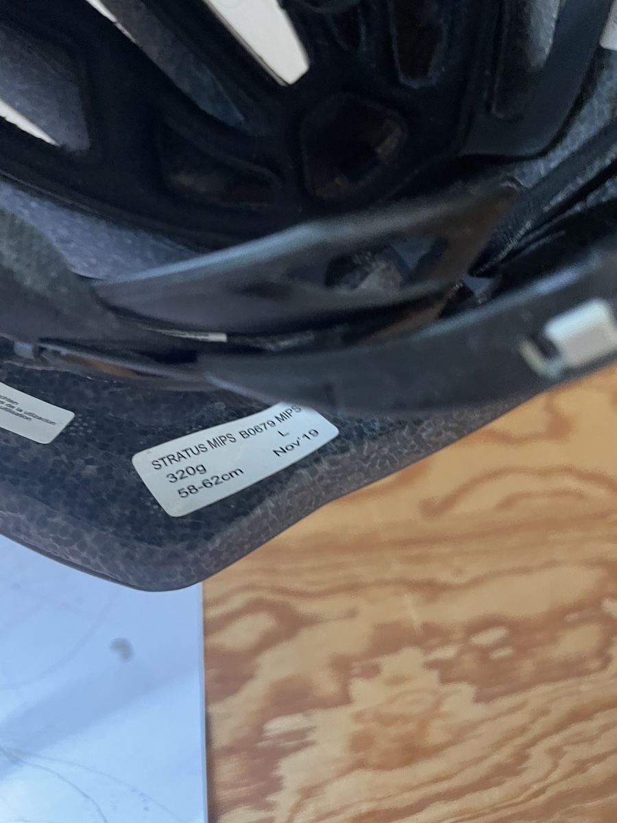 Bell Caschi: Bell Velohelm schwarz  – Usato da Rüschlikon venduto da zehnvoracht 3