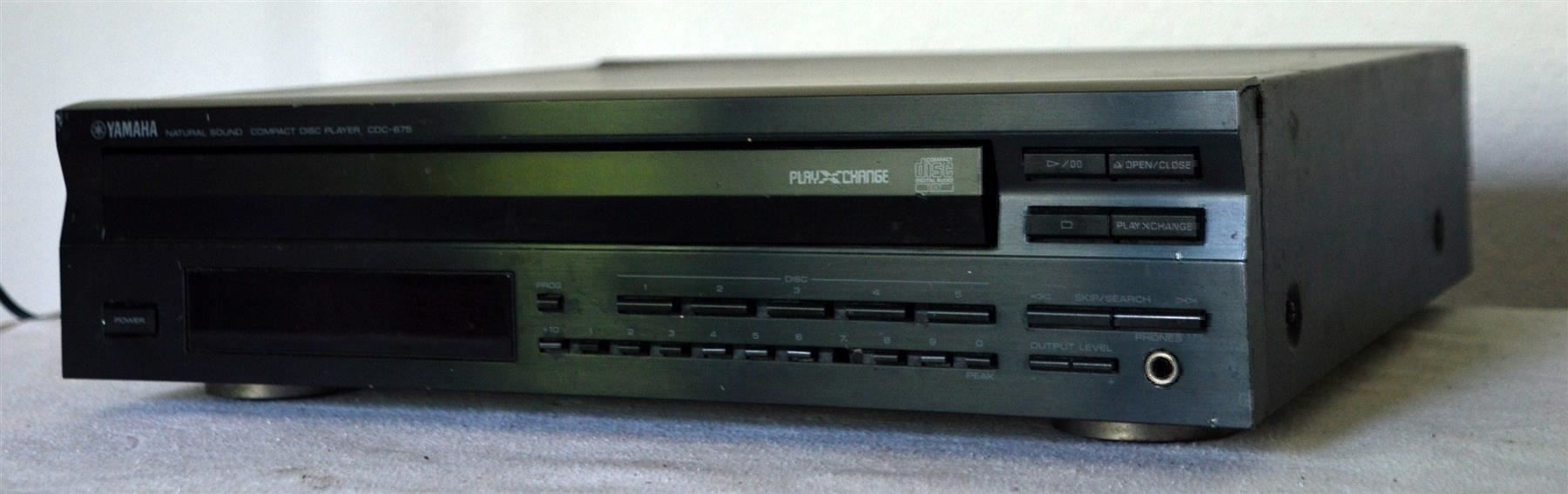 Yamaha Multimediaplayer & Streamer: Yamaha CDC-675 CD-Wechsler / Changeur de CD – Defekt aus Collonges von arashee 3
