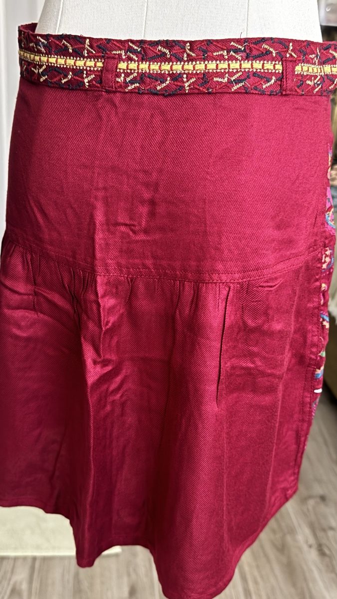 Desigual Gonne: Desigual Rock bordeaux  – Nuovo (secondo la descrizione) da Mörigen venduto da TimelessFinds 2