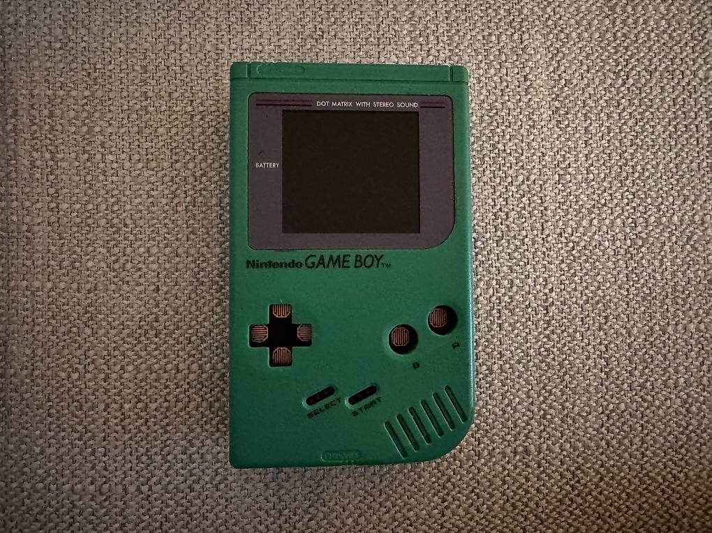 Nintendo Console: Gameboy dmg-01 einzelteile (defekt) – Usato da Glattfelden venduto da Dani_Tanner
