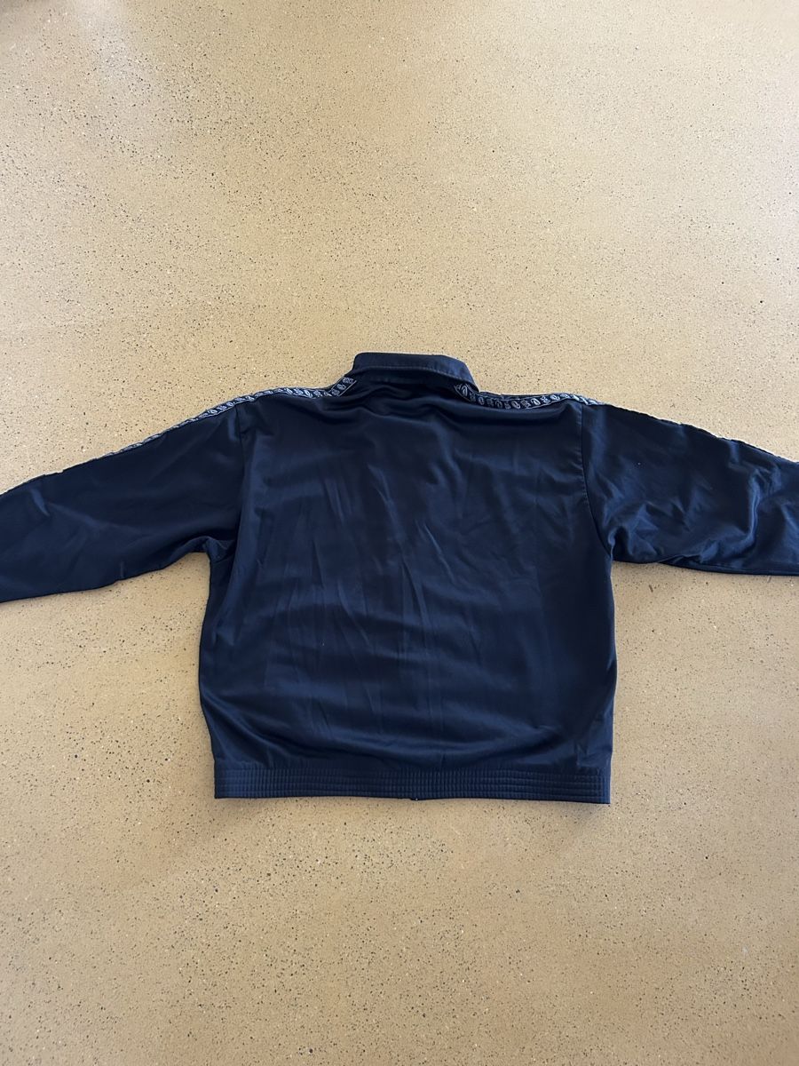 Asics Jacken: Asics Trainingsjacke – Gebraucht aus Winterthur von mic_dx6g 2