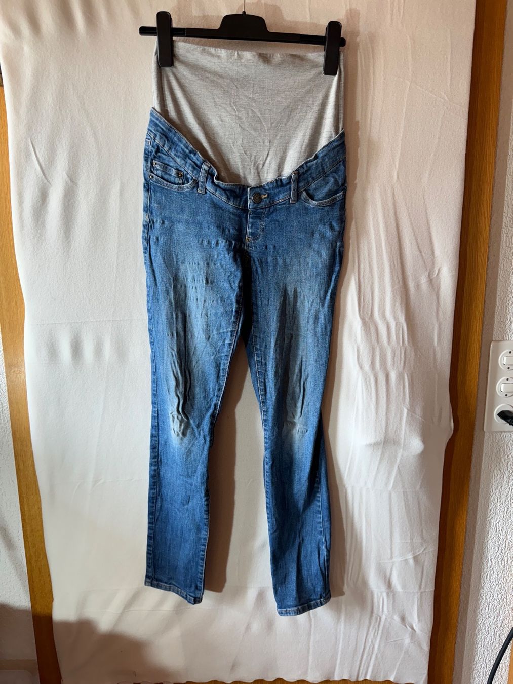 C&A Pantaloni: Umstands-Hose com C&A Gr. 34 – Usato da Grosswangen venduto da SALE_SALE_SALE