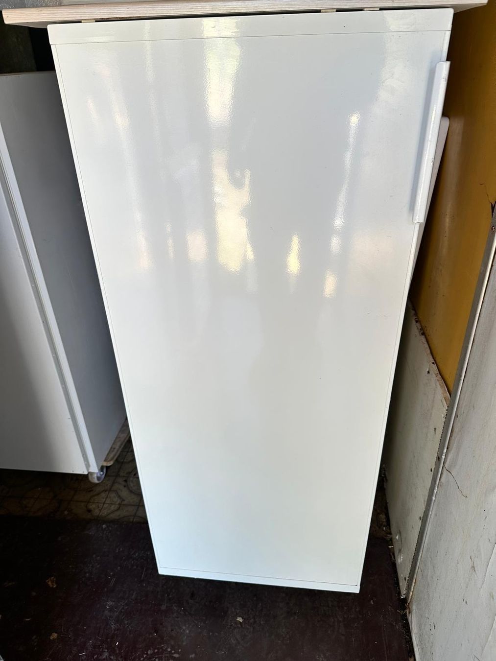 Miele Frigoriferi: Miele Einbaukühlschrank – Usato da Spreitenbach venduto da Space_X