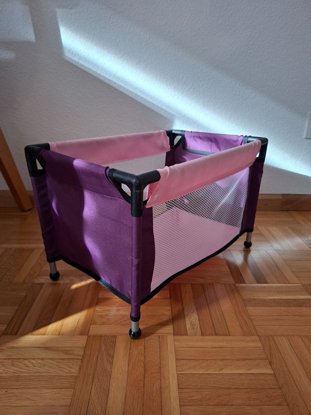 Bambole: Puppenbett – Usato da Dittingen venduto da Oeschgii
