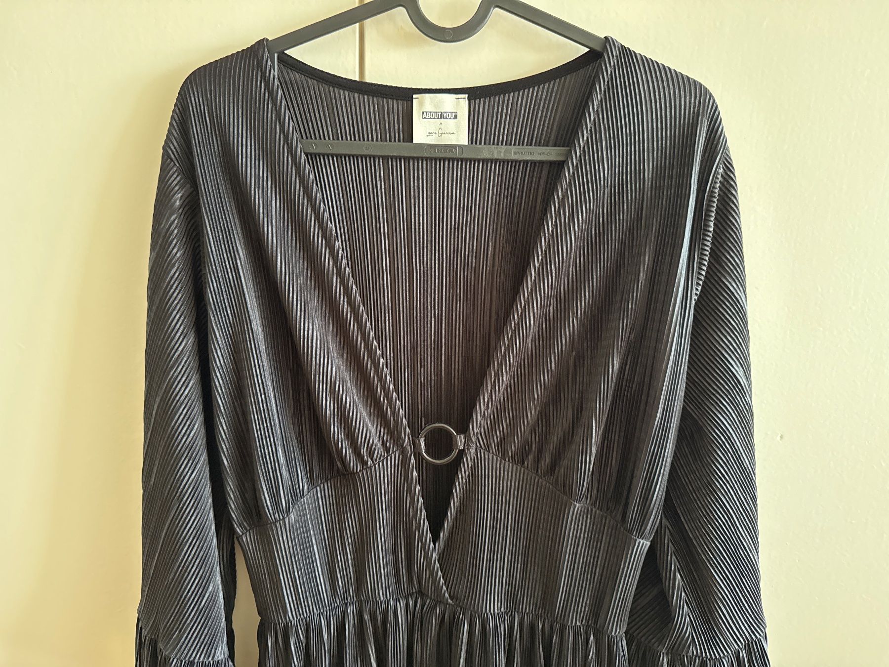 Jumpsuits: Jumpsuit About You – Gebraucht aus Pfäffikon SZ von Melanie335 1