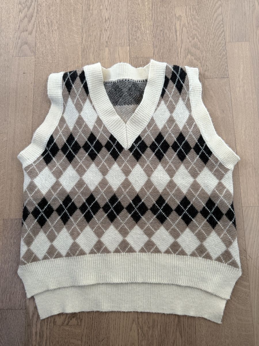 Shein Gilet & Giacche senza maniche: Trendiger Argyle Strickweste in Beige und Schwarz, Gr. M – Usato da Flaach venduto da wetzgis