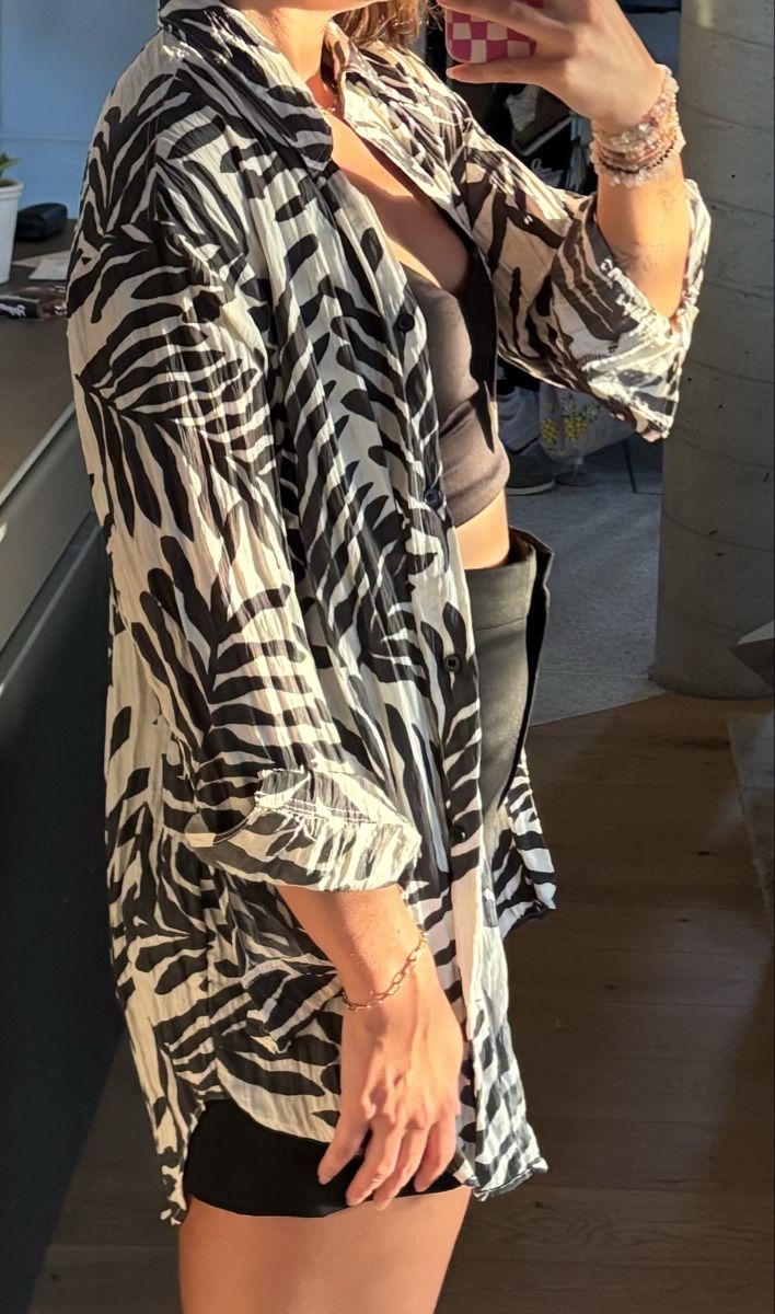 H&M Blusen: Sommerbluse mit Zebra-Muster, Grösse M – Gebraucht aus Halten von nin_6sp9 1
