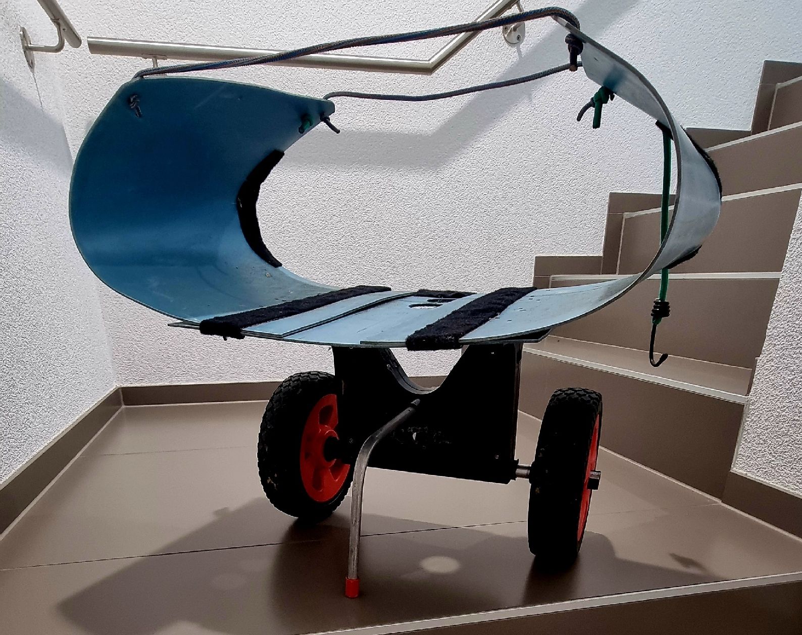 Surfboards & Schwimmbrette: Transportwagen Stand Up Paddling Board (SUP) und Kajak – Gebraucht aus Gempenach von olli1975