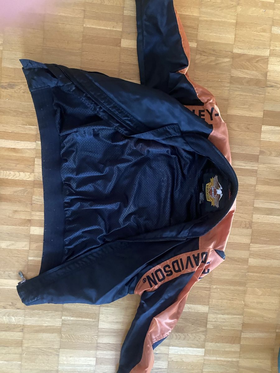 Harley-Davidson Vestes: Harley Davidson Damenjacke – D'occasion à Regensdorf par DanielaR01 2