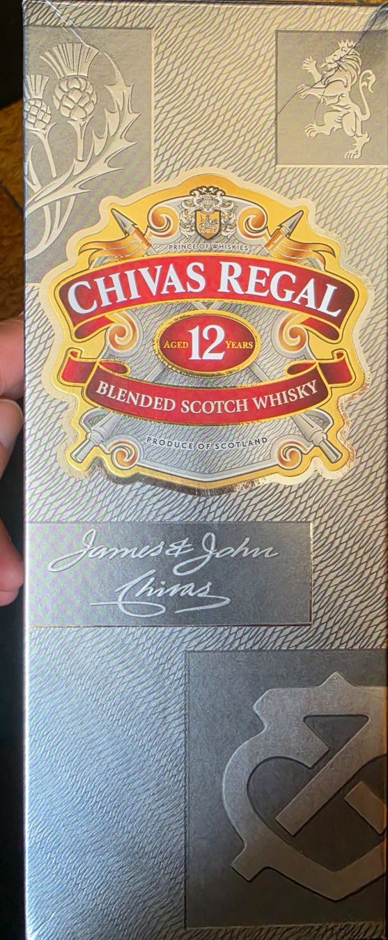 Chivas Regal Bevande alcoliche: Chivas – Nuovo e nell'imballaggio originale da Zermatt venduto da ancise
