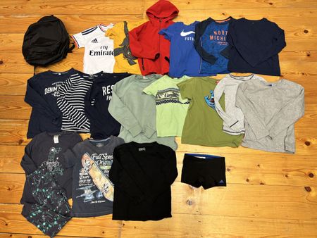 Kleiderpaket Jungs, Grösse 128/134