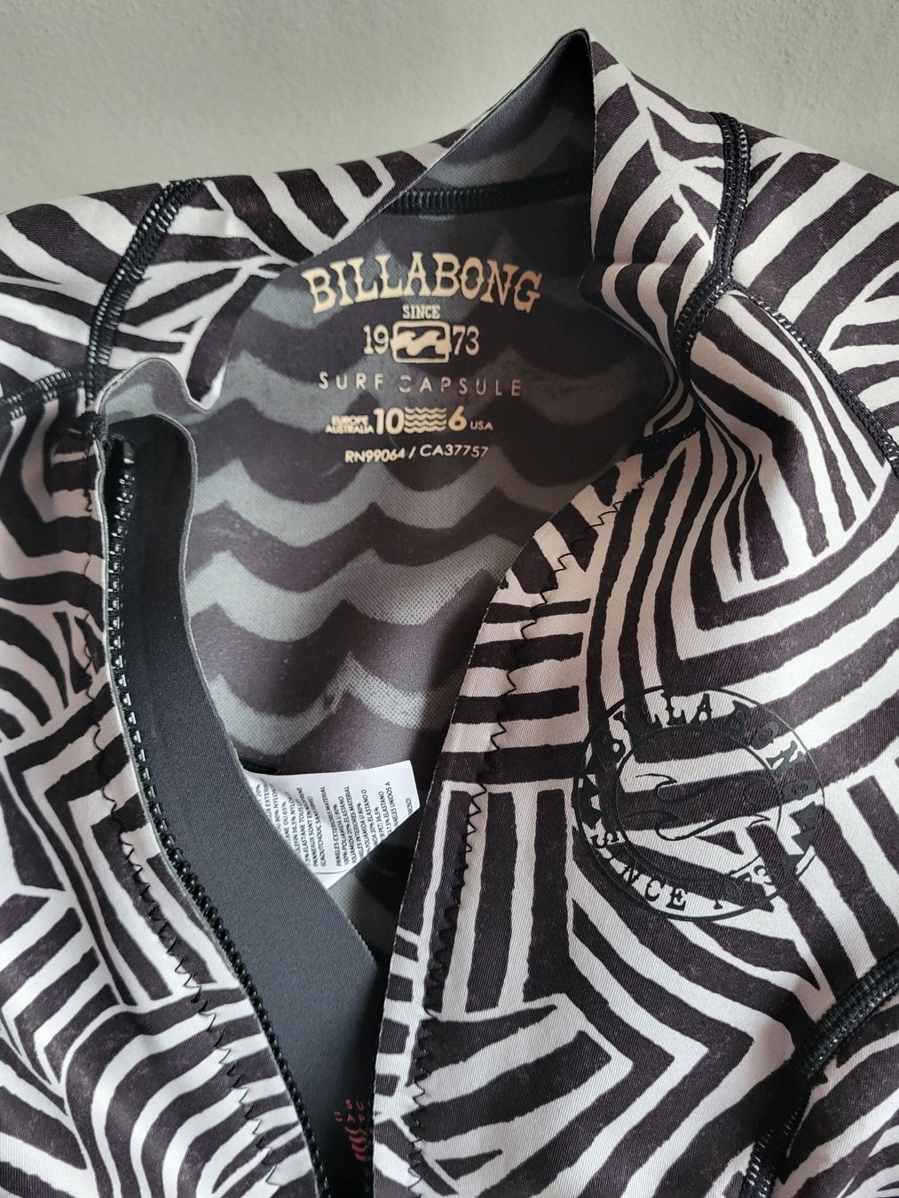 Billabong Costumi da bagno & Bikini: Billabong Damensurfoberteil – Usato da Schaffhausen venduto da Bobi013