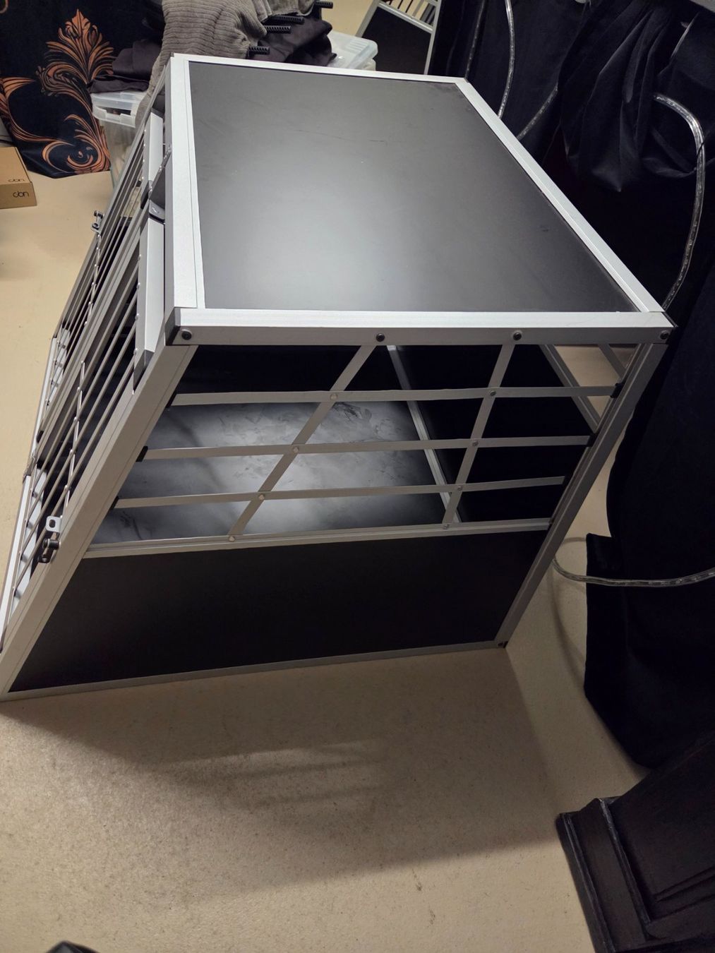 Cages, transport & sécurité: Hundebox – D'occasion à Zürich par Letty85 2