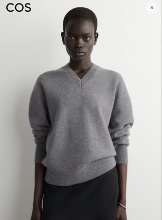 COS COS Wollpullover mit V-Ausschnitt