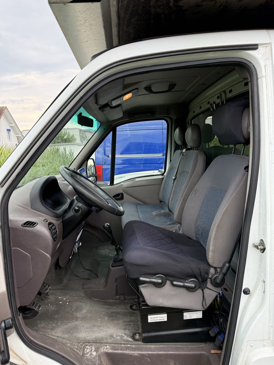 Renault Véhicules utilitaires: Pferdetransporter – D'occasion à Romanshorn par fiber01 4