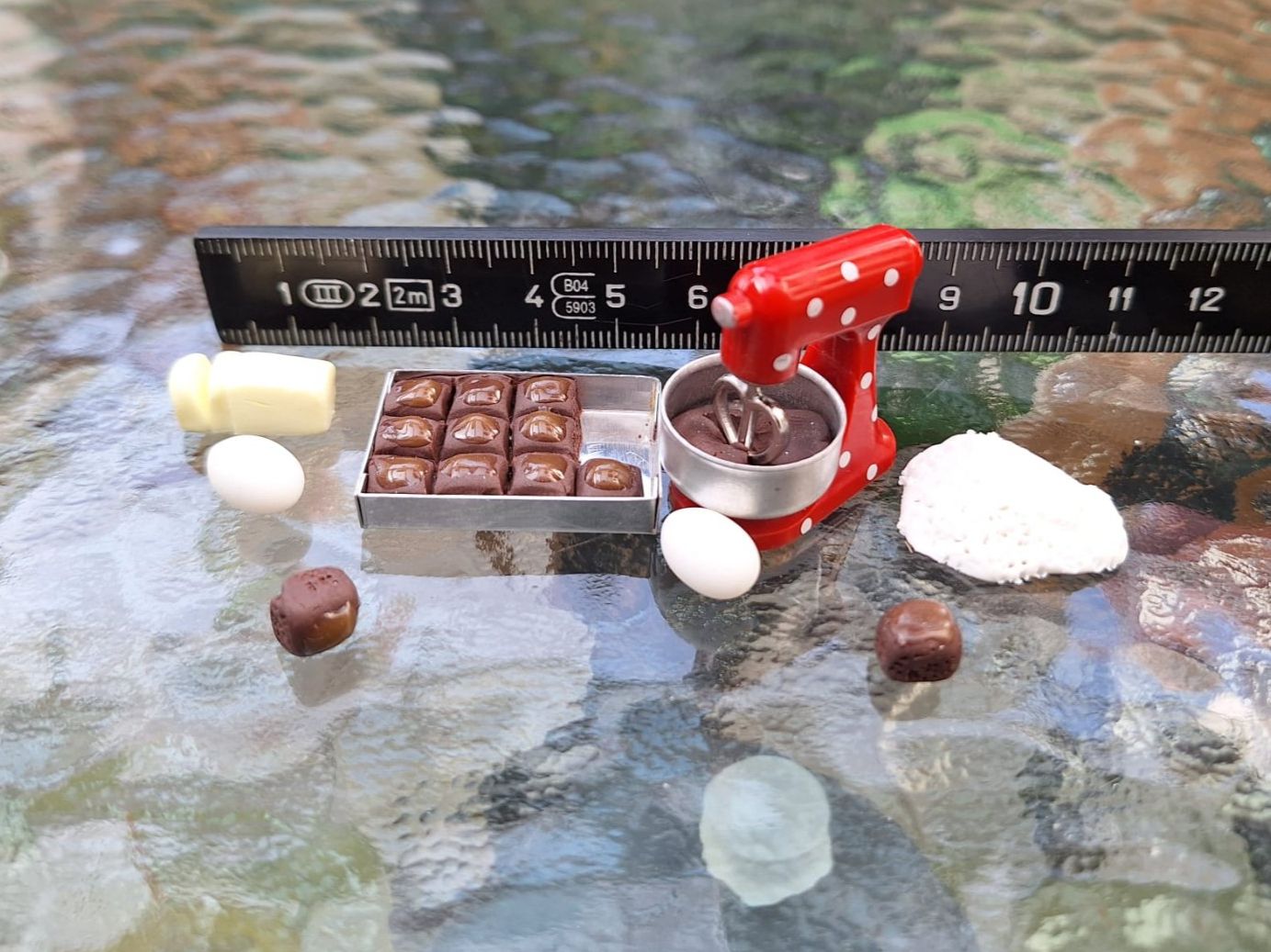 Case e mobili per bambole: Handmade Brownies Back Set – Nuovo (secondo la descrizione) da Zürich venduto da HandmadeTinyFood 1