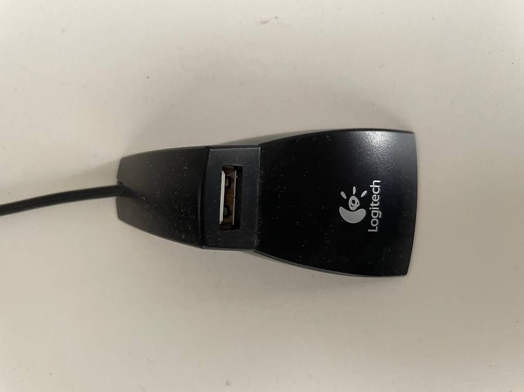 Câbles: Logitech USB Buchse mit Kabel  – D'occasion à Reinach BL par mar_gb72