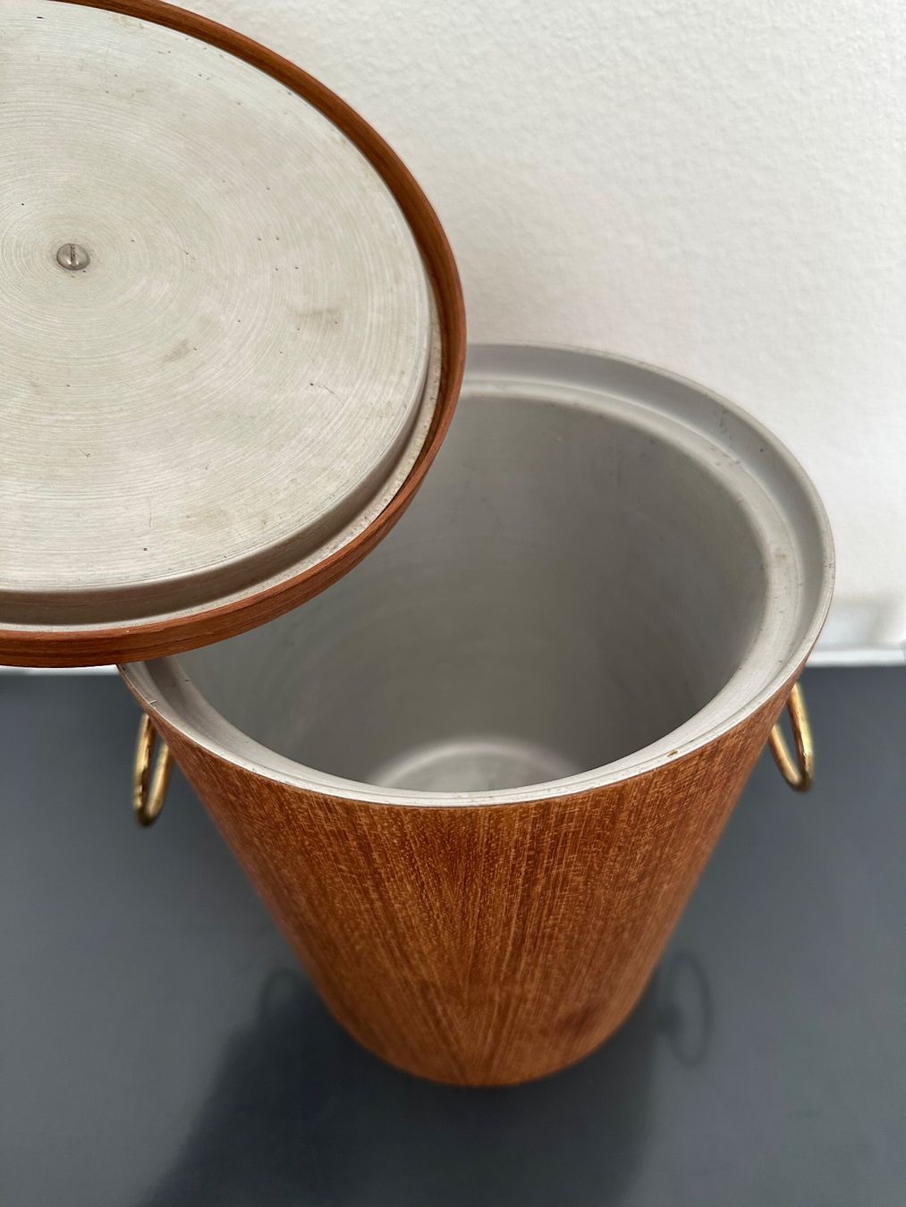 Sonstiges: Mid-Century Eiskübel aus Teakholz – Gebraucht aus Basel von Pulcinella34 2