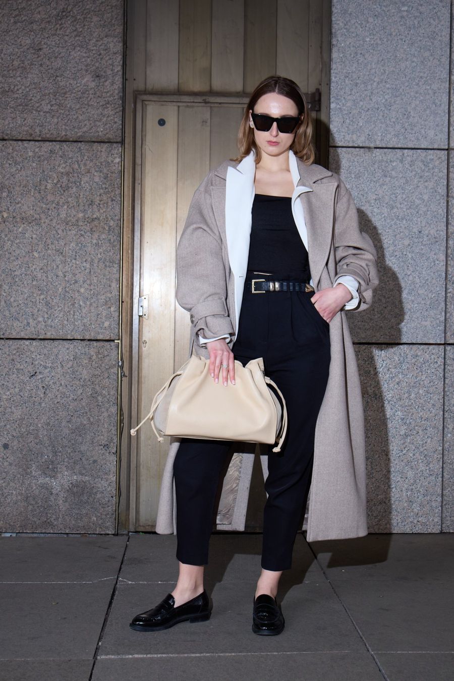 Borse da donna: Ledertasche Medium Tote Damen, beige – Nuovo e nell'imballaggio originale da Bözberg venduto da sojana