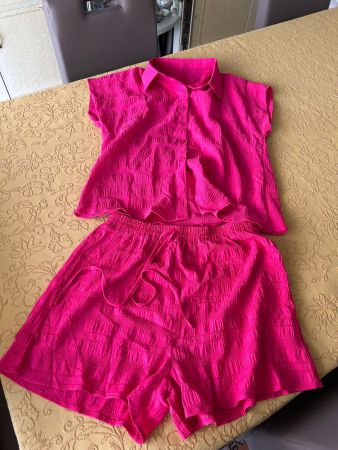 Completo camicetta e pantaloncini fucsia tg.L