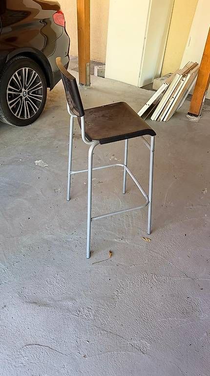 Ikea Chaises hautes: Barstuhl – D'occasion à Wiler b. Utzenstorf par Rishi_5