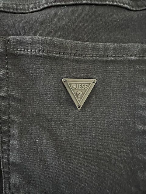 Guess Jeans: "GUESS" Jeans Gr. 27 – Neu (gemäss Beschreibung) aus Walenstadt von ricamul 9