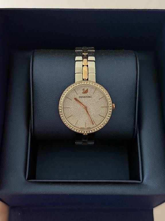 Montres: Swarovski Uhr – Neuf avec emballage d'origine à Pratteln par miljanovics_ 1