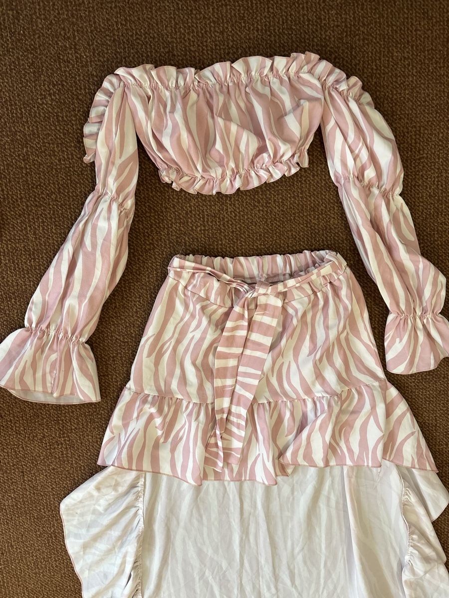 Shein Lotti di vestiti: Pink ensemble – Nuovo (secondo la descrizione) da Confignon venduto da Second_Hand_Ch 1