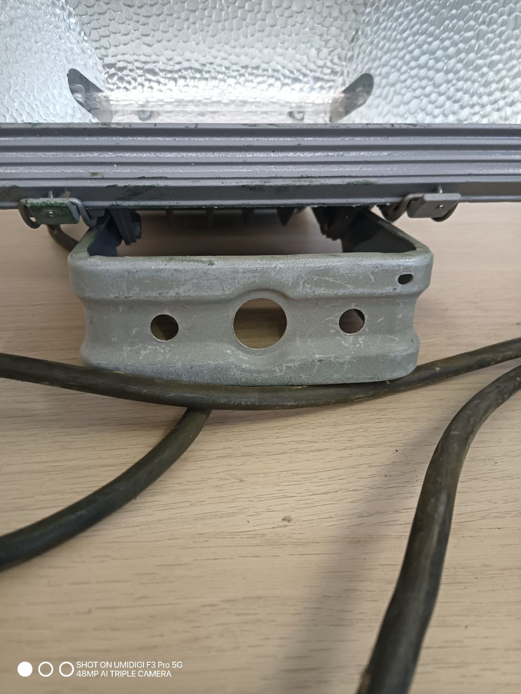 Lampade: Halogenstrahler Baustrahler grau gebrauchter Zustand – Usato da Aarwangen venduto da to-hirschi 4