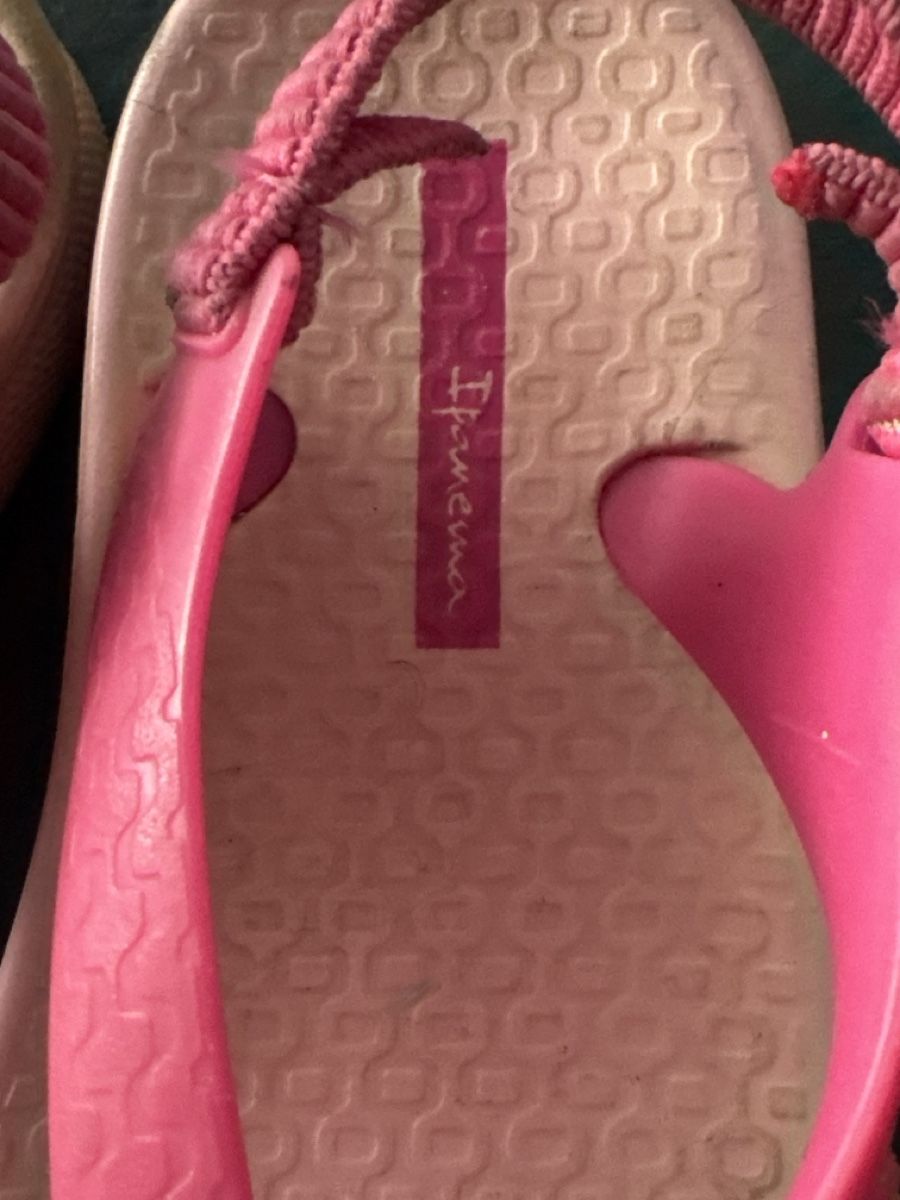 Ipanema Schuhe für Mädchen: Ipanema Flipflops Pink Grösse 20/21 – Gebraucht aus Zürich von Petrui 1