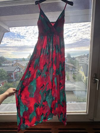     Boho Ferienkleid Grün/Pink – langes Sommerkleid
