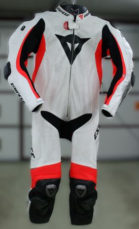 Dainese D-Air Misano 1 Airbag-Kombi weiss/rot 54