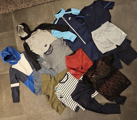 Jungen Kleiderpaket, Grösse 140