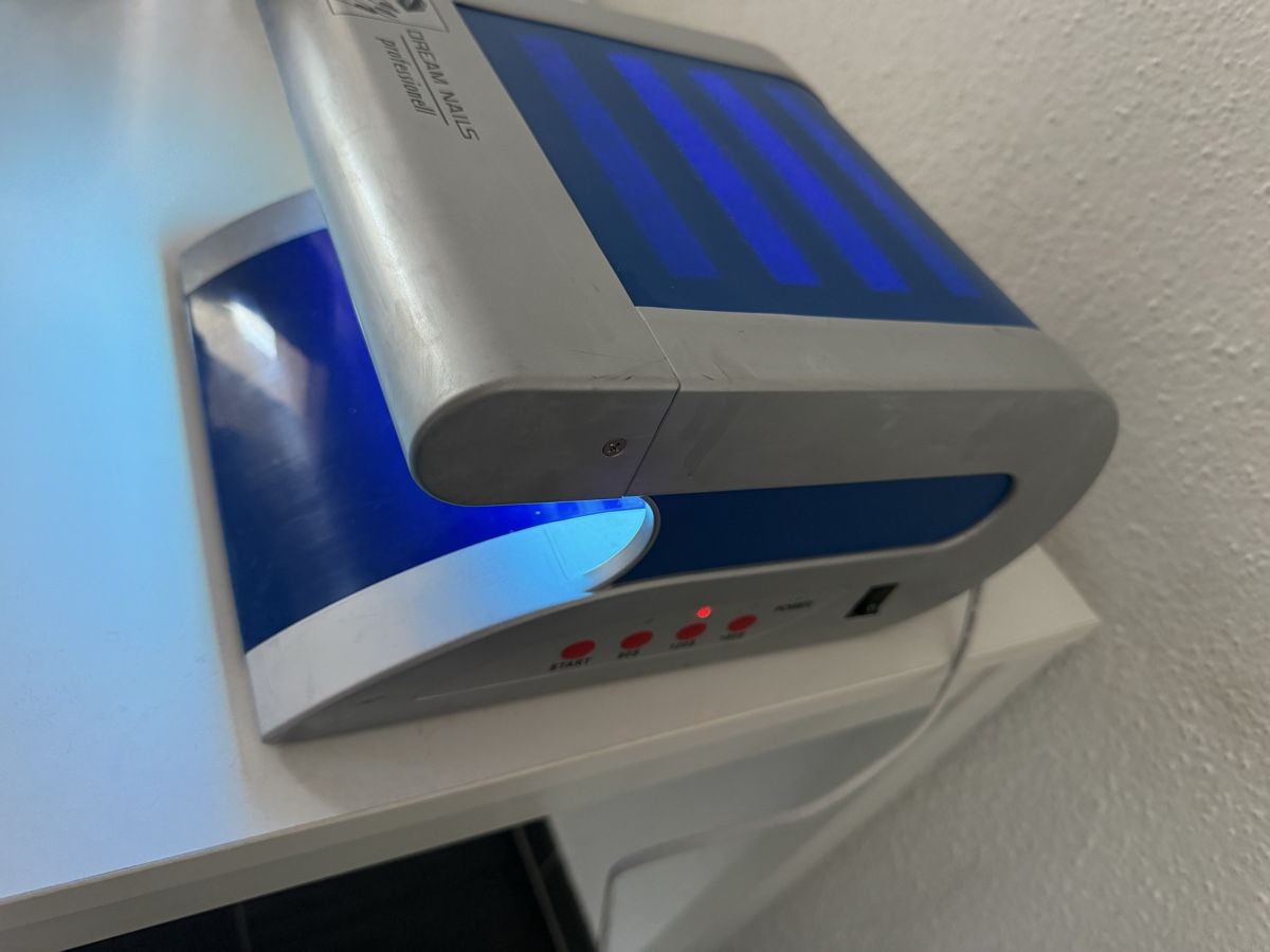 Lampade: Nagellampe – Usato da Gossau SG venduto da cuk_fyc6