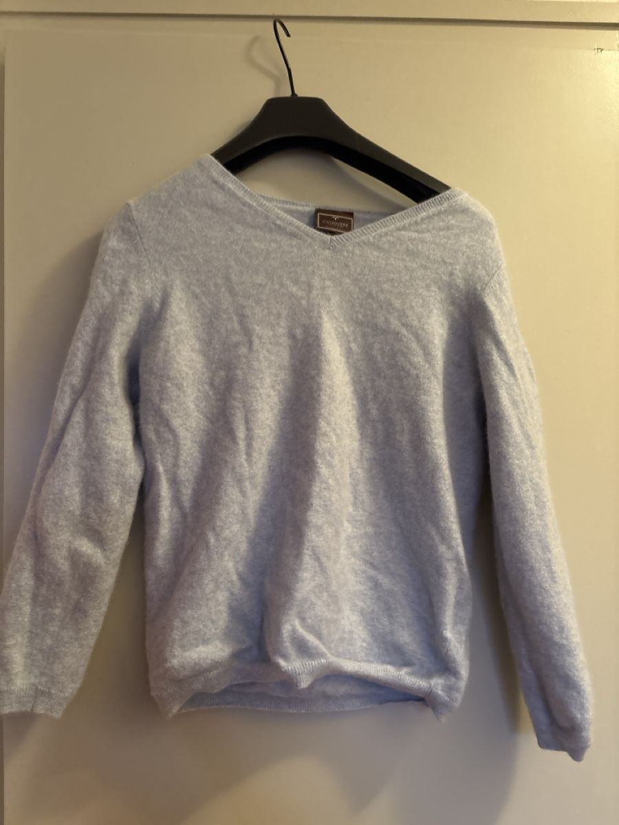 Top: Pull en cachemire bleu clair, taille S – Usato da Genève venduto da pet_sh52