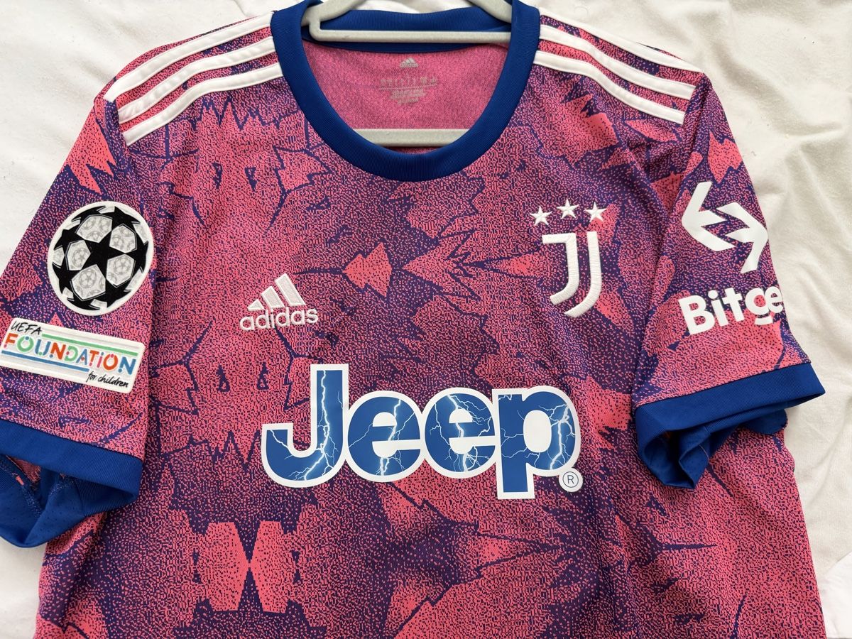 Adidas Leibchen & Hosen: Juventus 2022/23 Third Adidas – Gebraucht aus Meggen von Patti_ 2