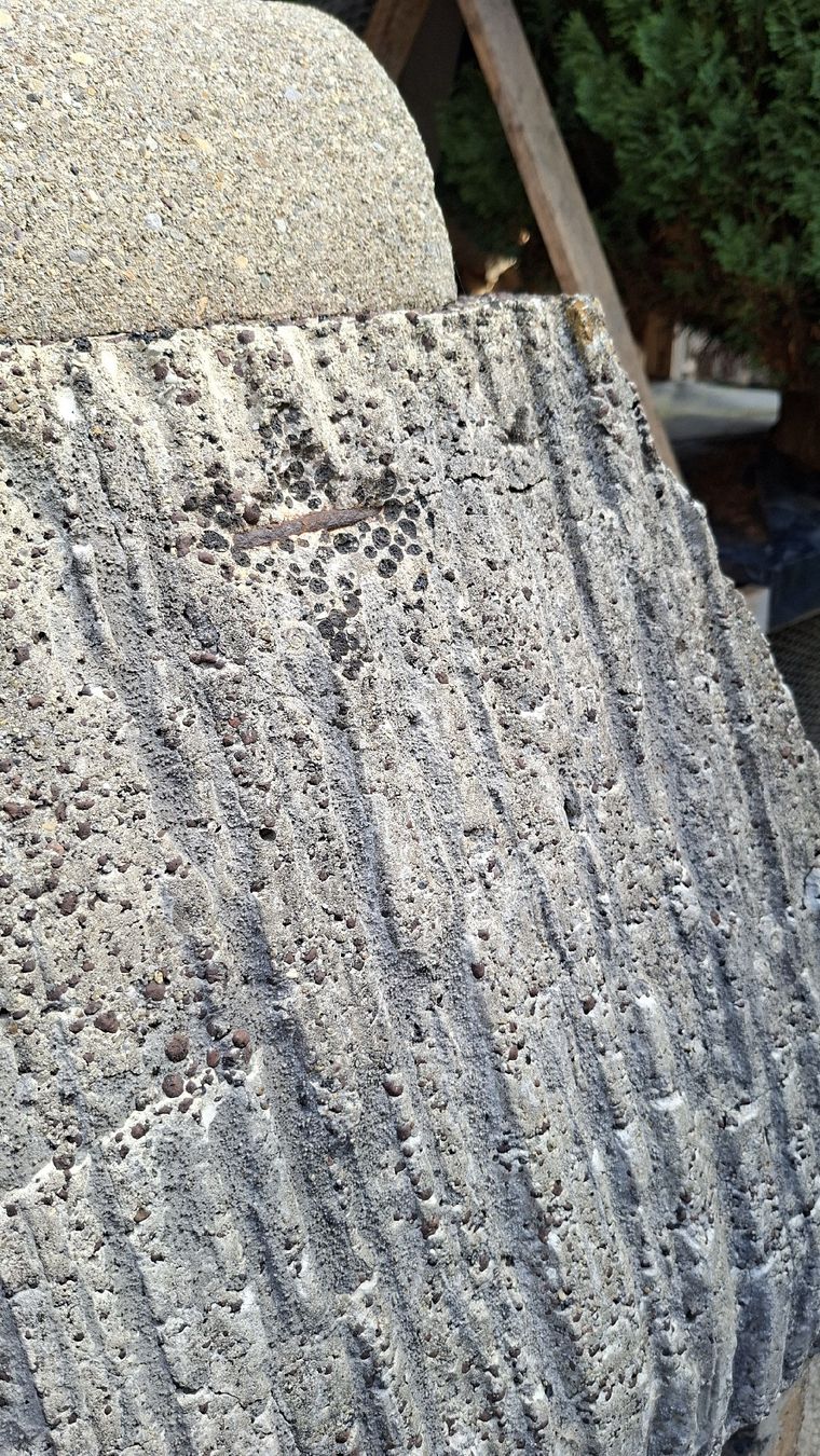 Grils: Betonchimie mit Grillrost – D'occasion à Bichwil par surfer73 2