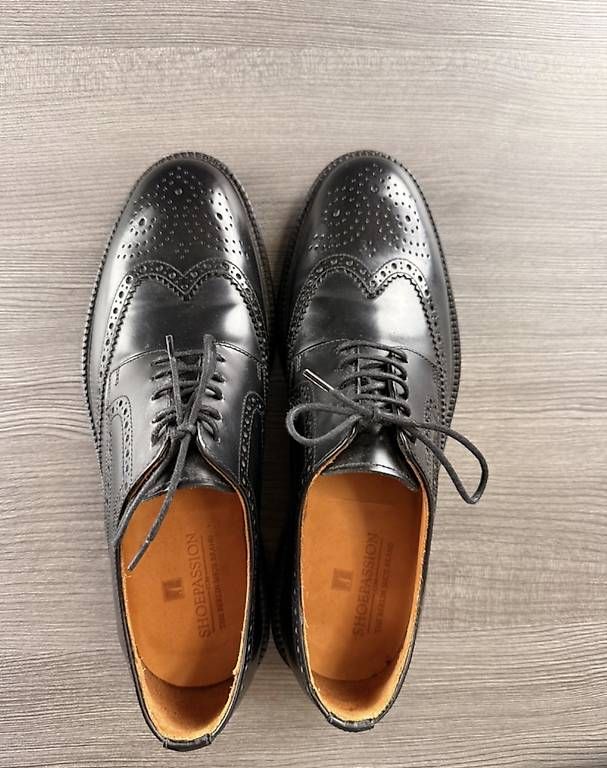 Chaussures hommes: Full-Brogue Derby EU 43 – D'occasion à Basel par F4bi05