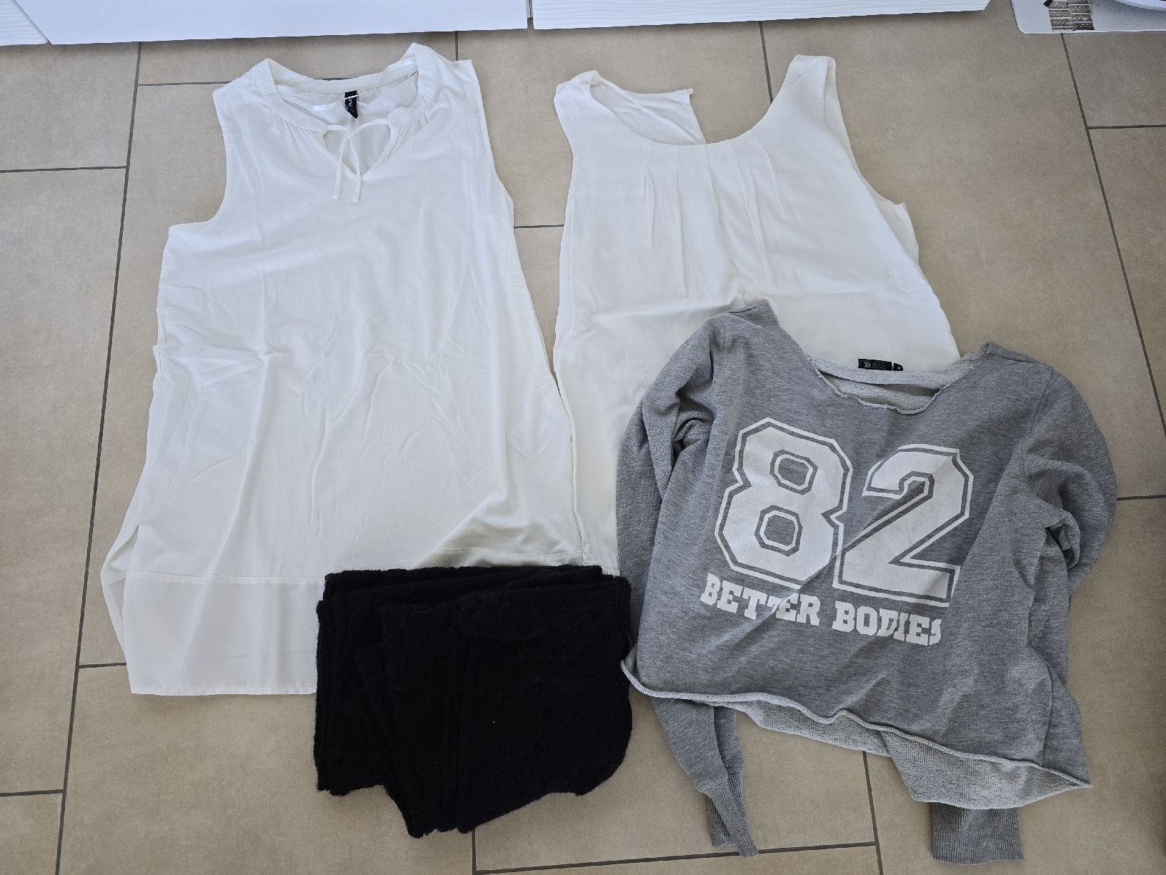 Lots de vêtements: XXL Kleiderpaket - Grösse M – D'occasion à Rickenbach b. Wil par Beautiful.Things 7