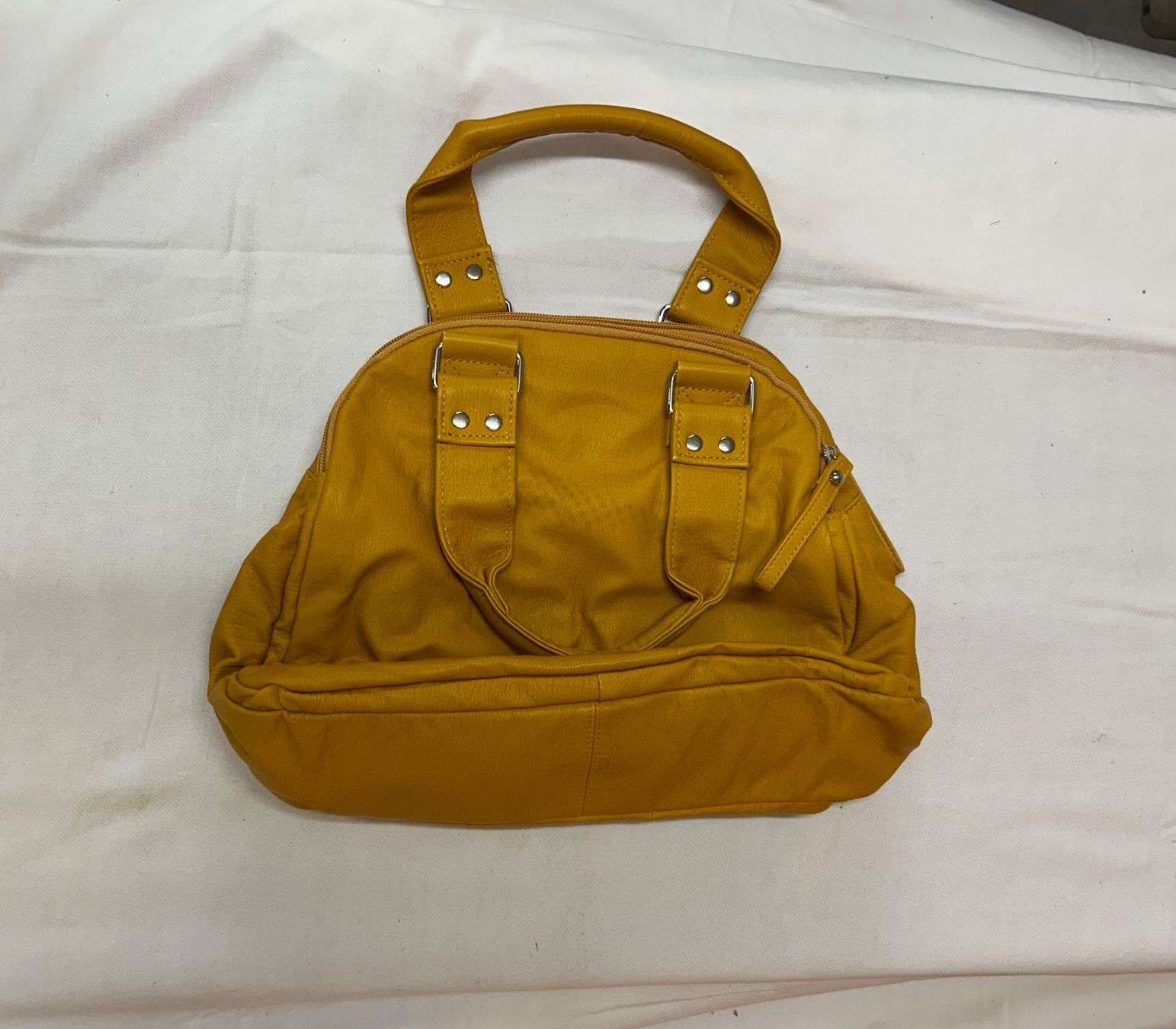 Sacs à dos: 5 Stk. Damen Rucksäcke und 3 Tasche/Bag – D'occasion à Reinach AG par Polarstern1 5