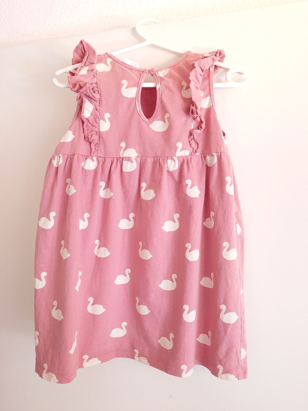 Robes et jupes: Mädchen Kleid rosa Schwan, Grösse 104 – D'occasion à Uster par snowy_6 1