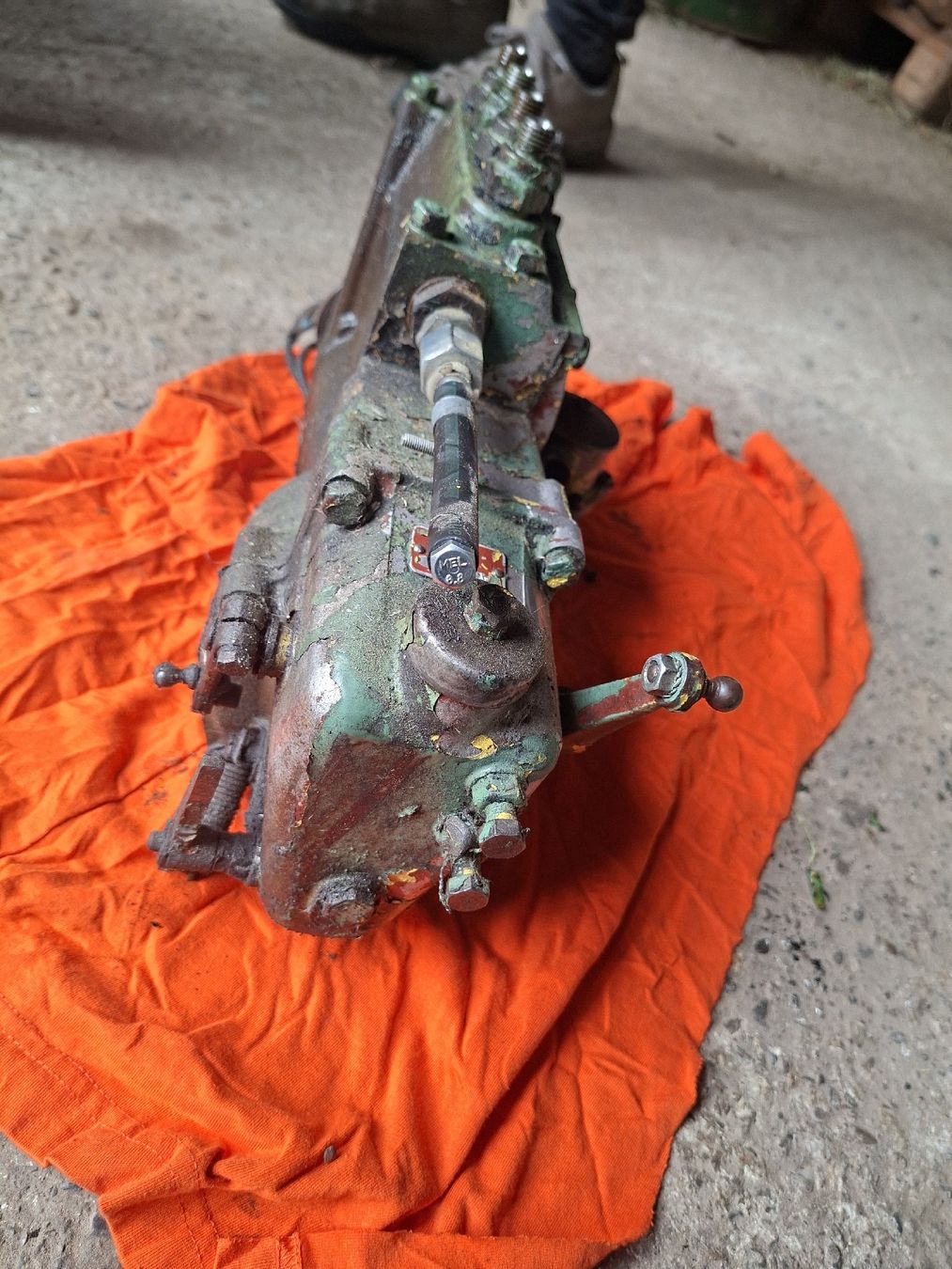 Ford Accessori per altri veicoli: Einspritzpumpe Simms Ford 592 zu Bührer – Usato da Aeschau venduto da Elu2000 4