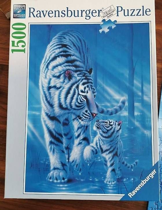 Puzzles: 1500 Teile Puzzle - Tigermutter mit Junges – Gebraucht aus Lausen von Swiss4444