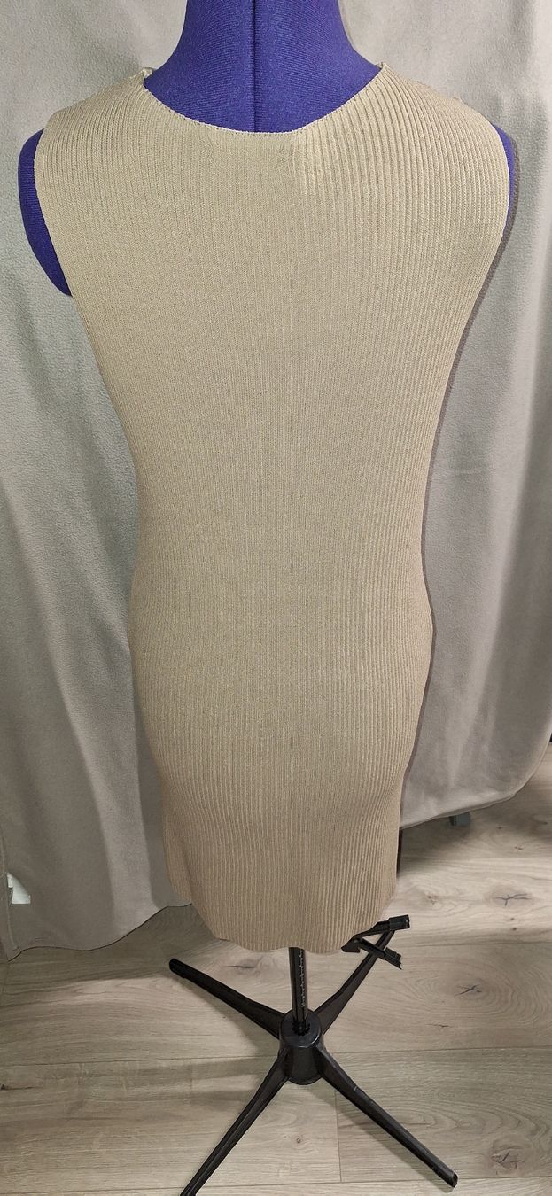 Gilets: Strickweste beige, Grösse M – Neuf (Voir description) à Diessenhofen par Strubely 2
